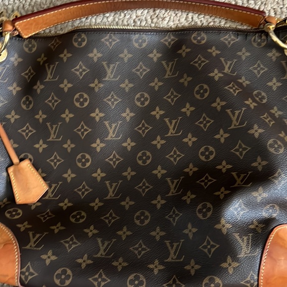 Louis Vuitton tote 100 percent authentic Mm - Picture 10 of 13